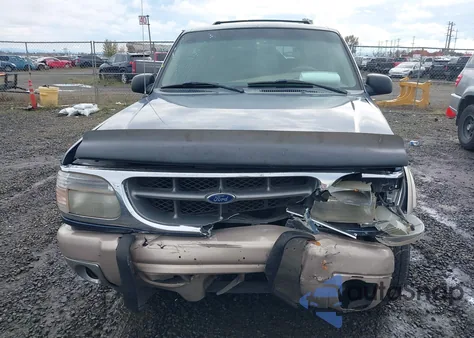 2000 Ford Explorer Eddie Bauer z USA, uszkodzony, nr VIN 1FMDU74E4YZC03951